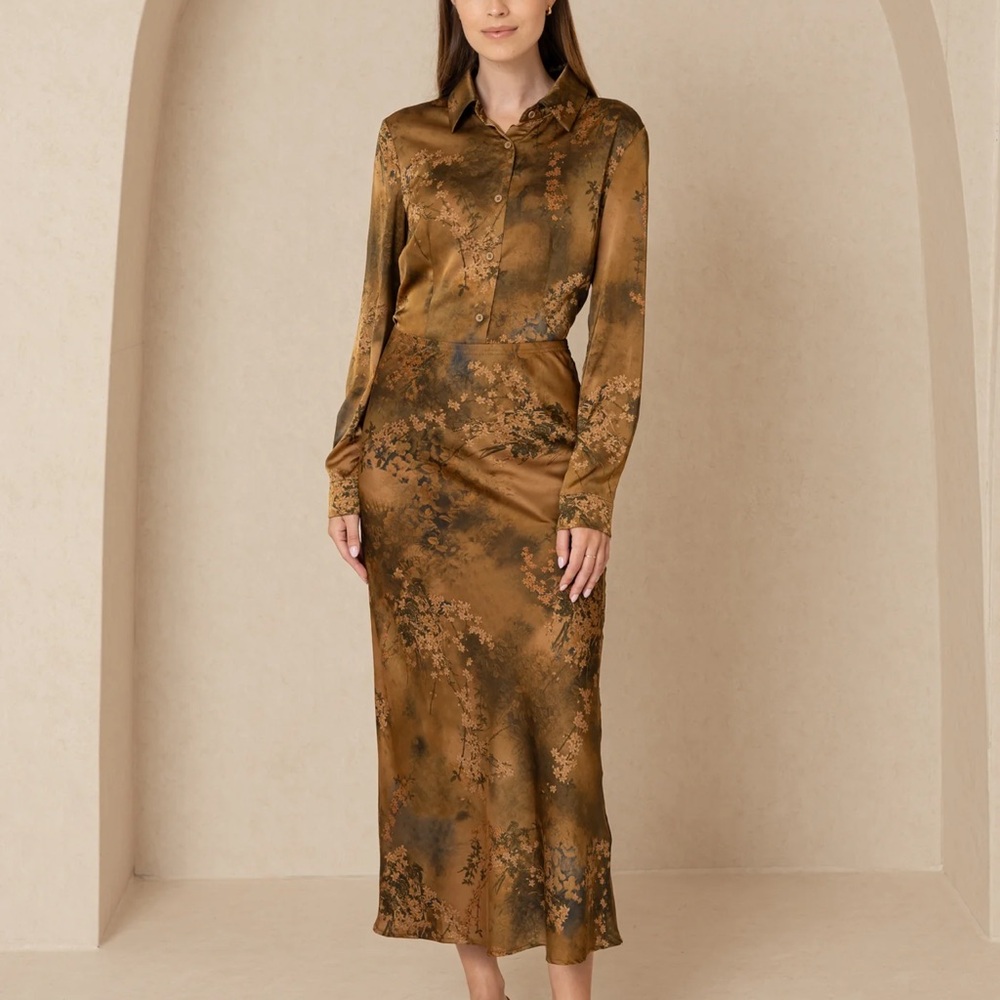 Set Bottom down Top with matching skirt